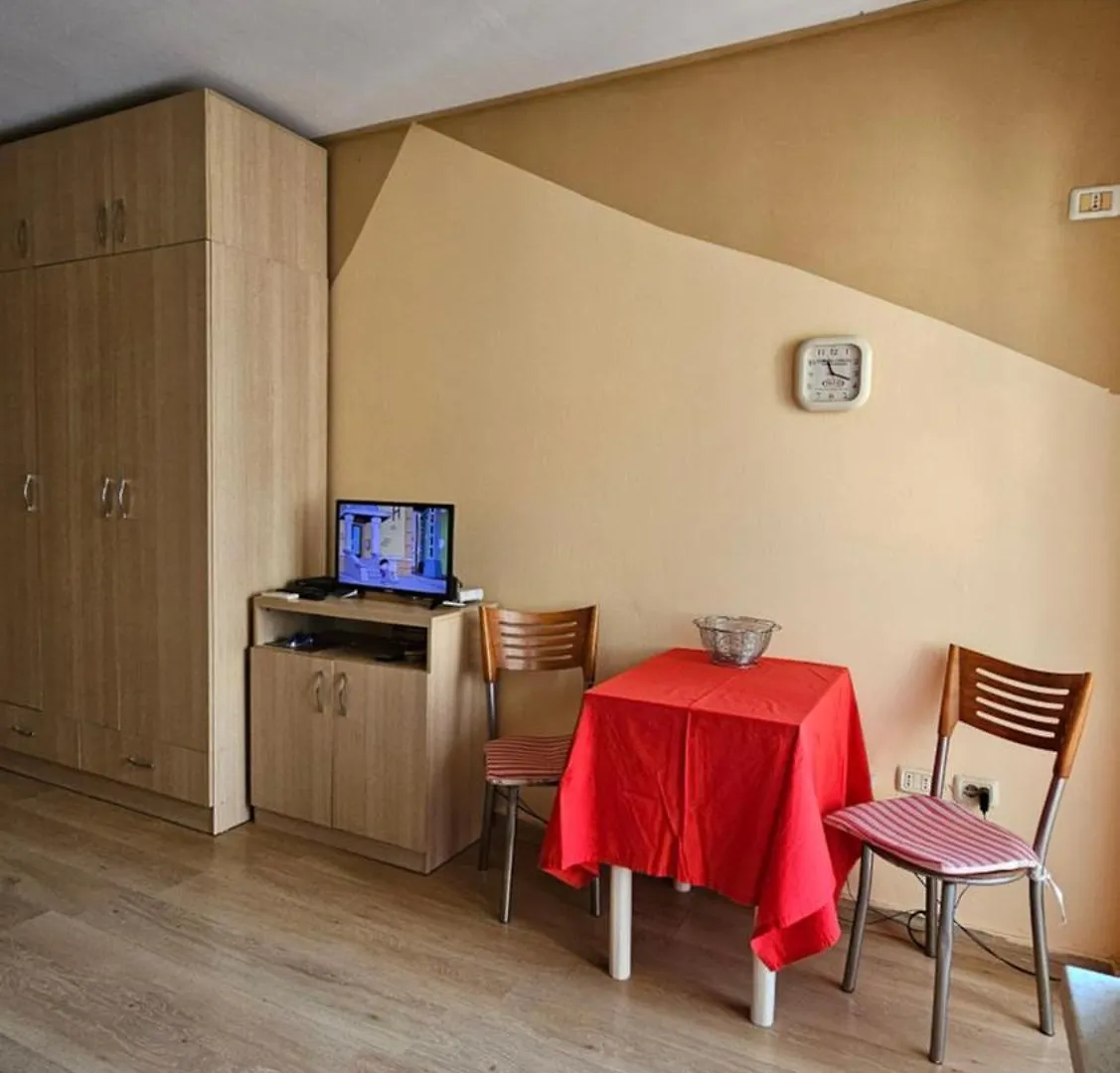 Studio Mali Robit Lägenhet Golem   Golem (Tirana)